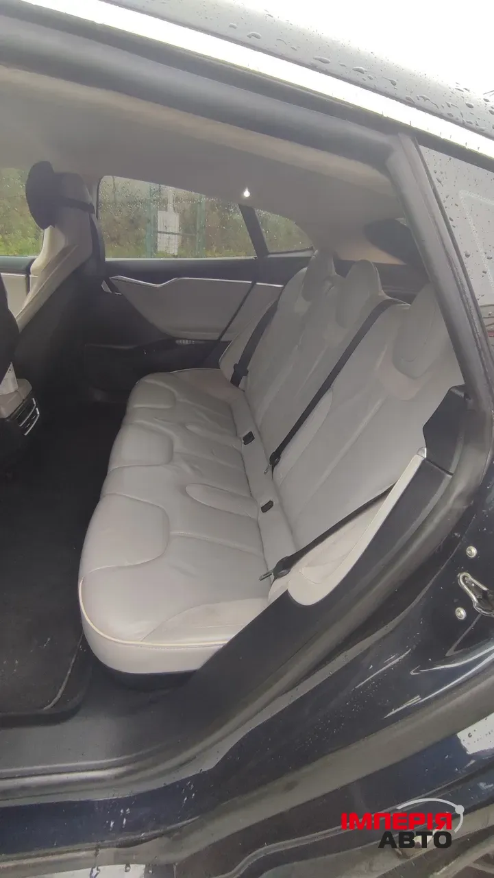 Tesla Model S - фото 11