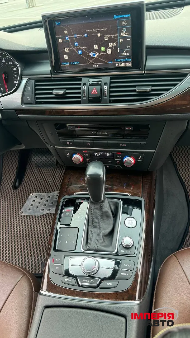 Audi A6 - фото 25