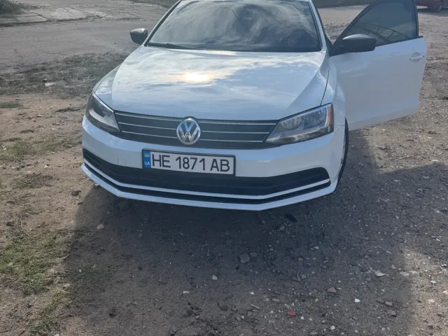 Volkswagen Jetta - фото 1
