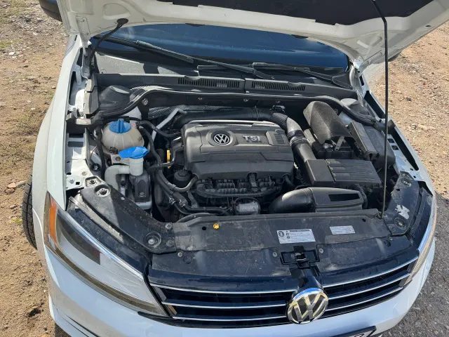 Volkswagen Jetta - фото 5