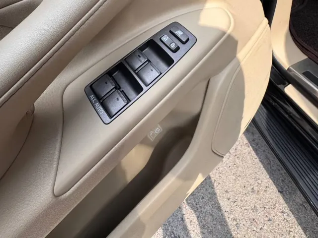 Lexus LX - фото 3