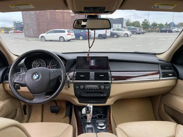 BMW X5 - фото 3