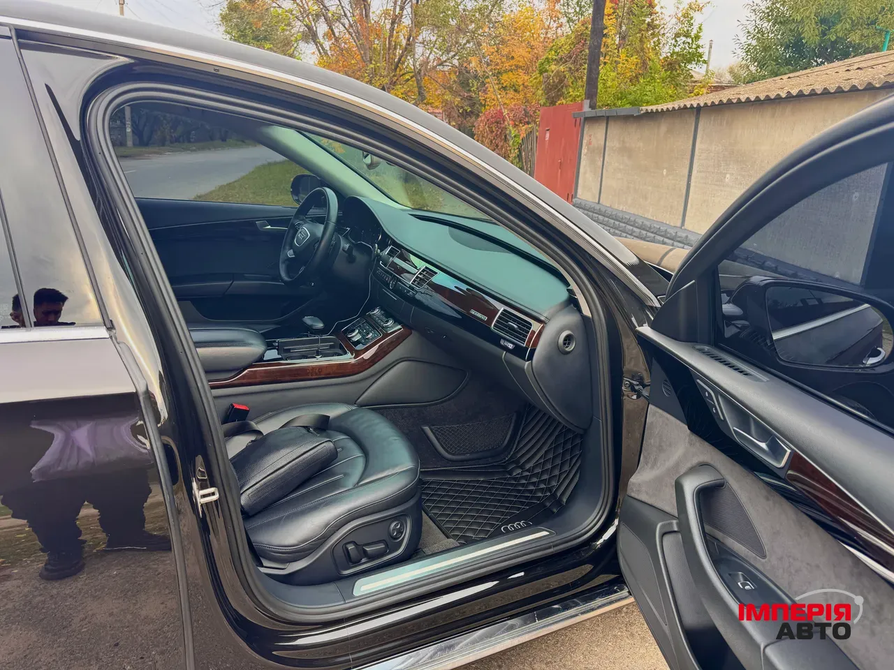 Audi A8 - фото 6