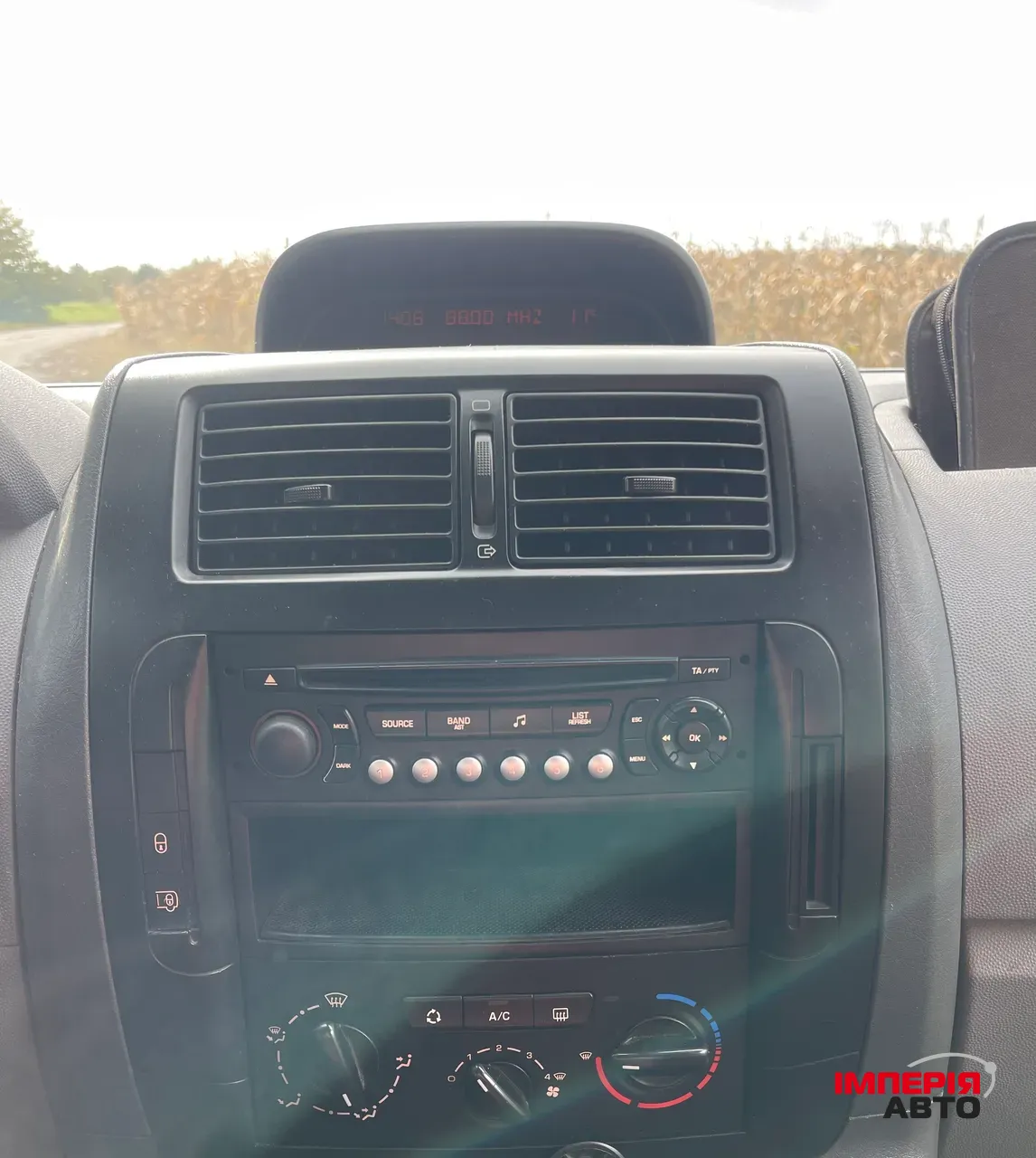 Citroen Jumpy - фото 12