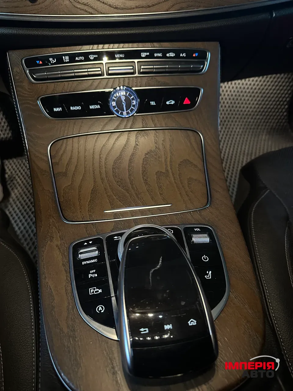 Mercedes-Benz E-Класс - фото 12