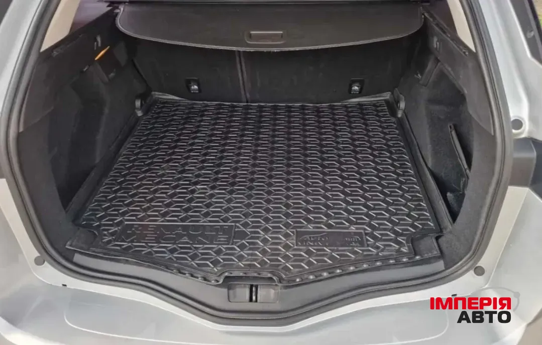 Renault Megane - фото 14