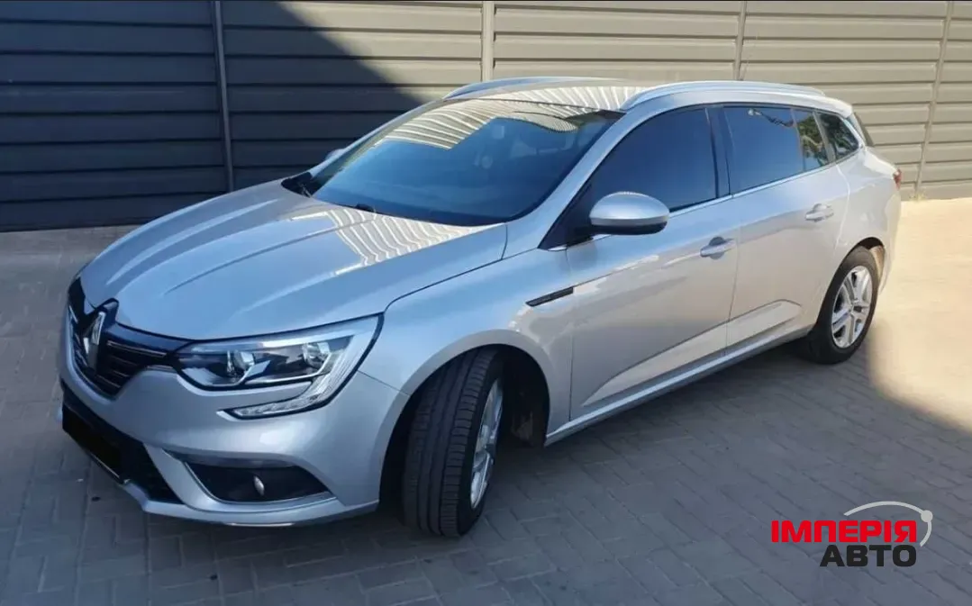 Renault Megane - фото 3