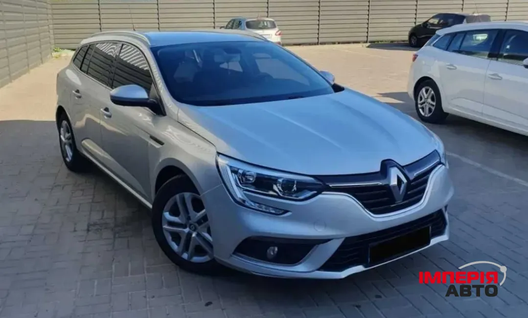 Renault Megane - фото 1