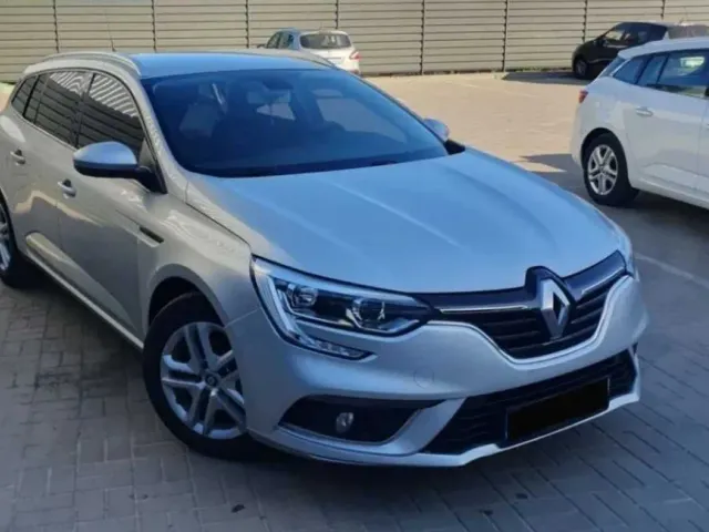 Renault Megane - фото 2