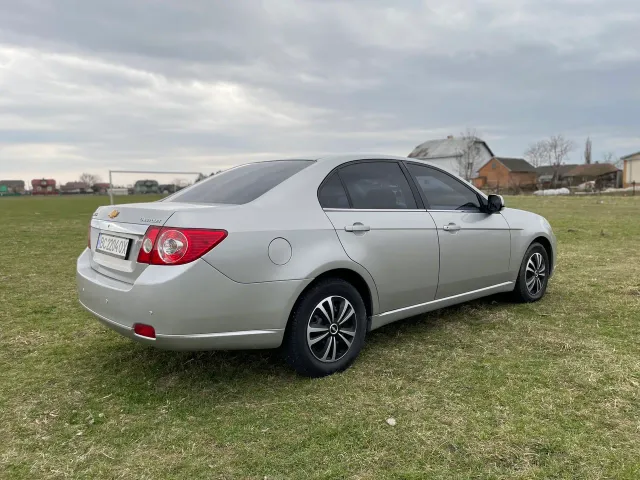 Chevrolet Epica - фото 2