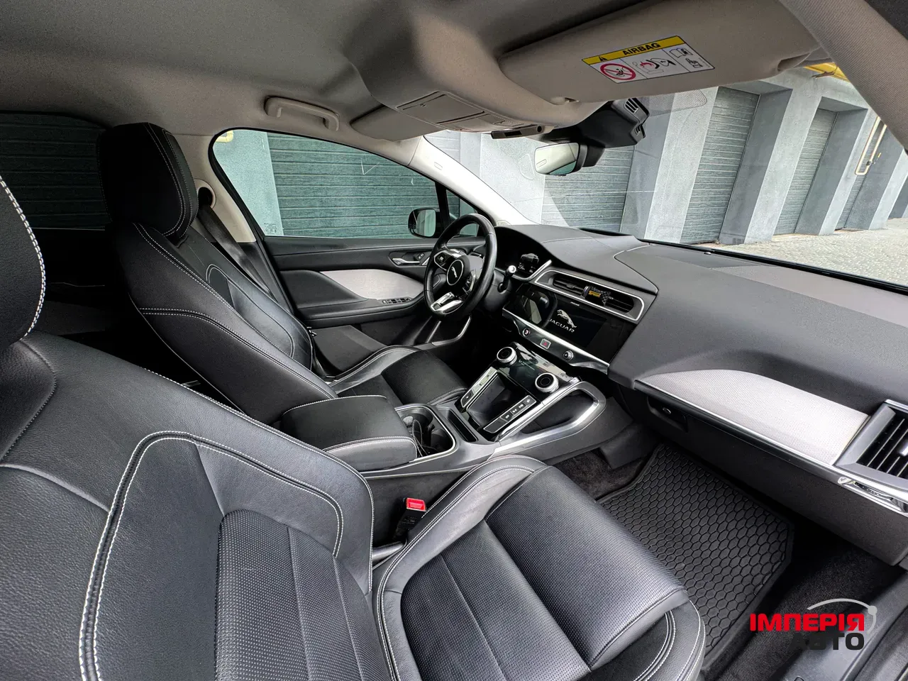 Jaguar I-Pace - фото 13