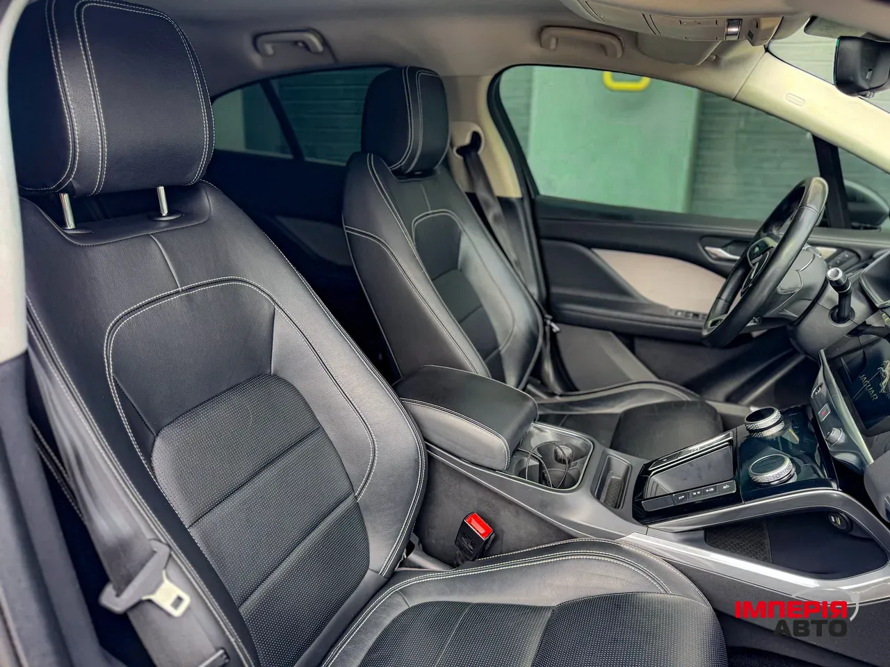 Jaguar I-Pace - фото 15