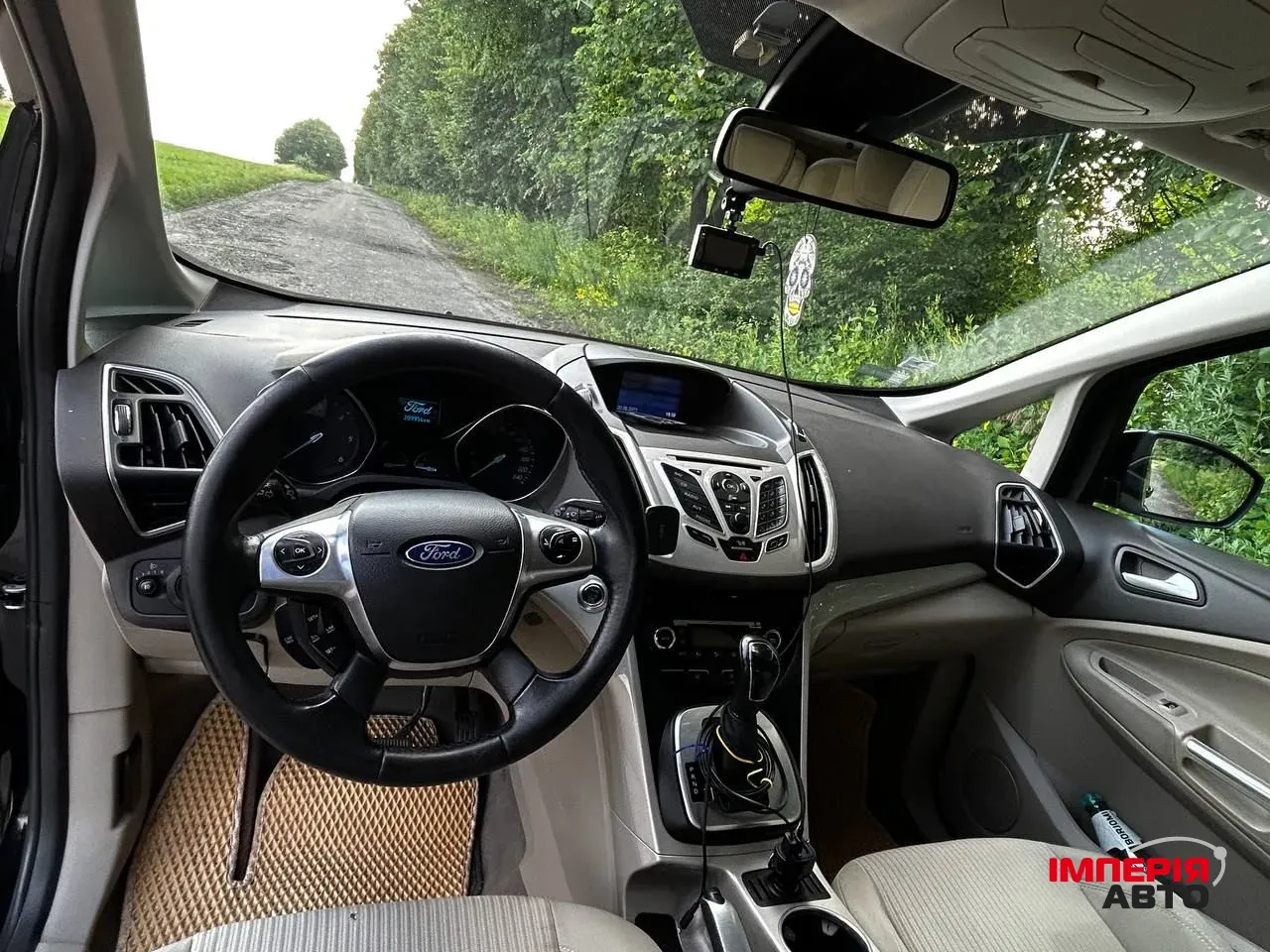 Ford C-MAX - фото 8