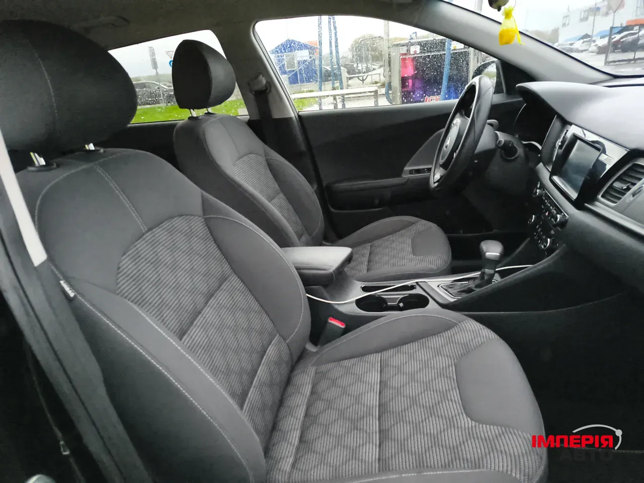 Kia Niro - фото 11
