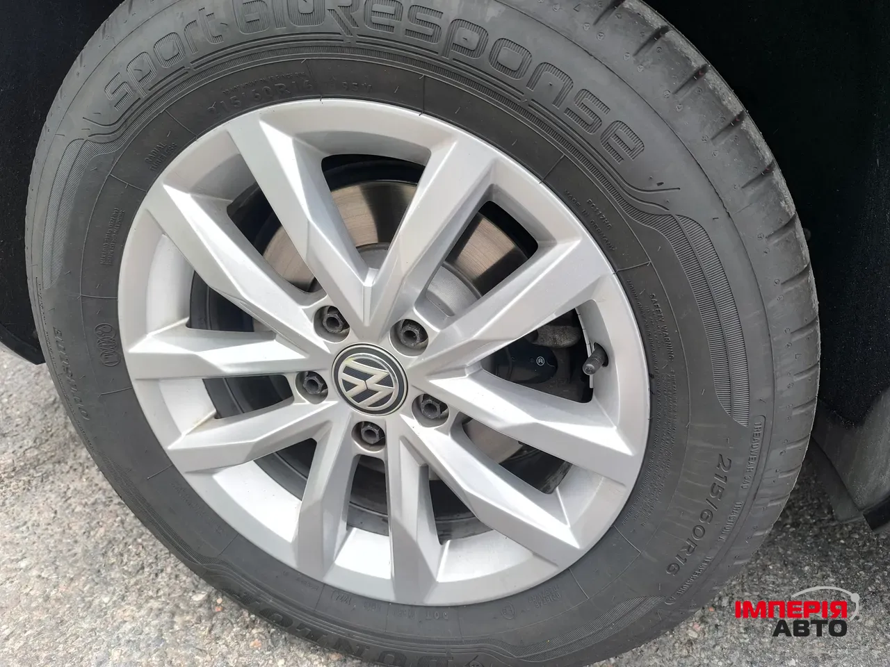 Volkswagen Passat - фото 6