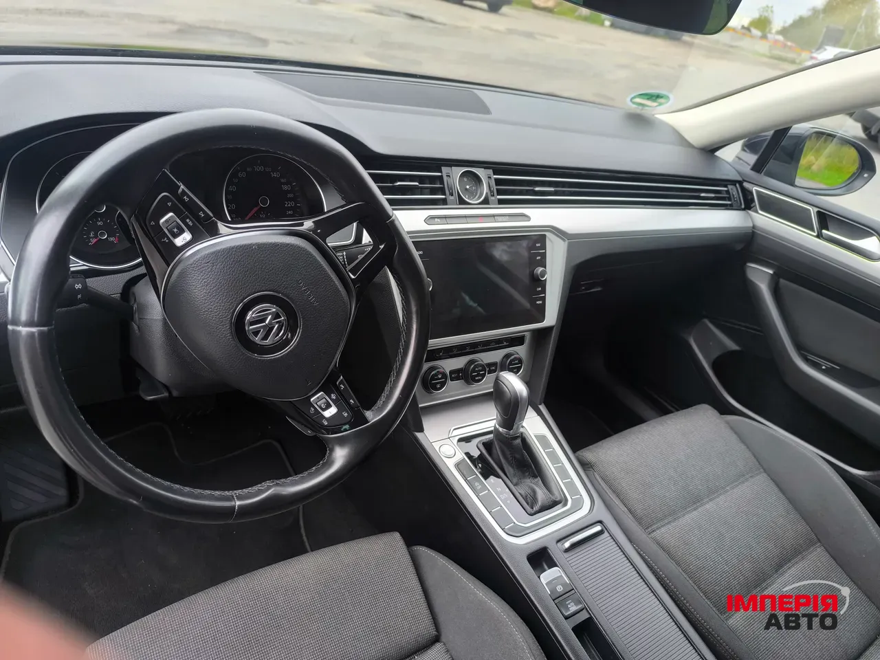 Volkswagen Passat - фото 15