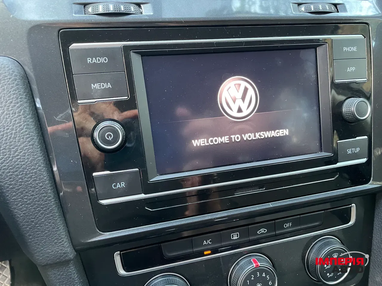 Volkswagen Golf Sportsvan - фото 19