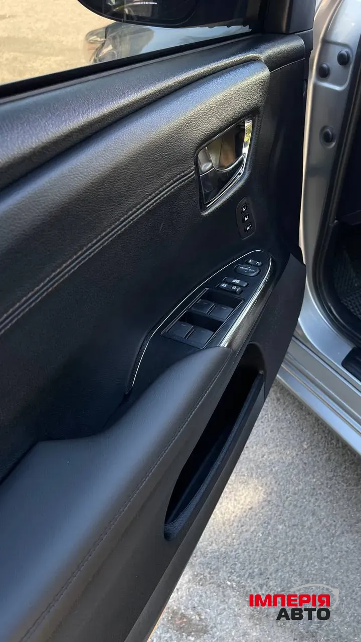 Toyota Avalon - фото 31