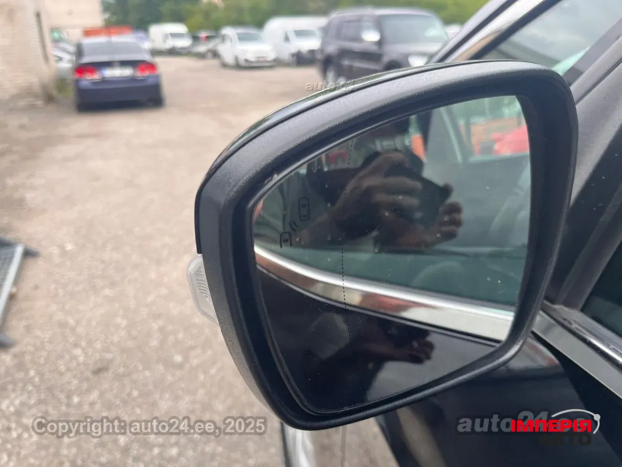 Ford S-MAX - фото 16