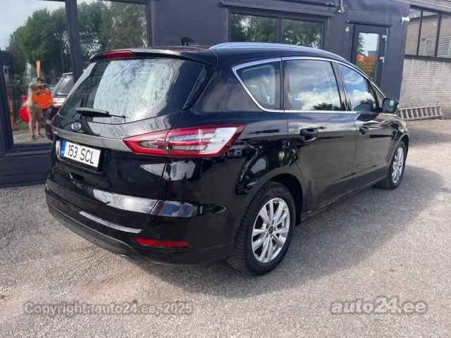 Ford S-MAX - фото 2