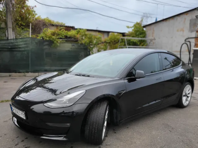 Tesla Model 3 - фото 5