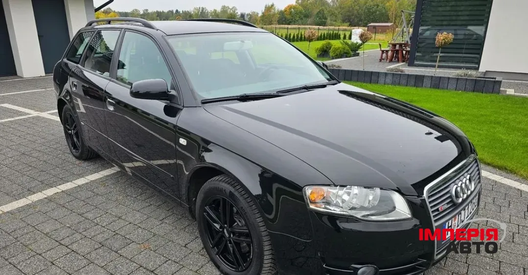 Audi A4 - фото 9