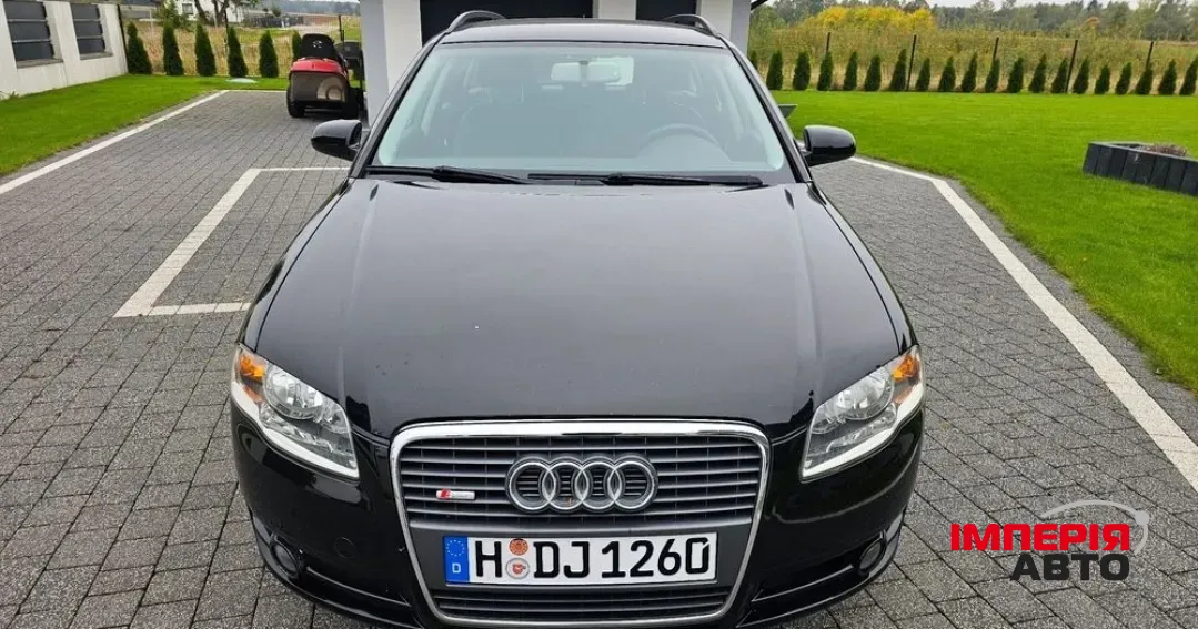 Audi A4 - фото 1