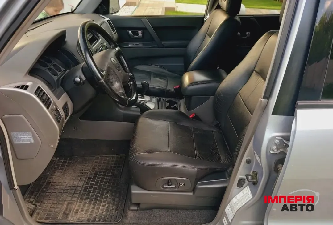 Mitsubishi Pajero Sport - фото 7