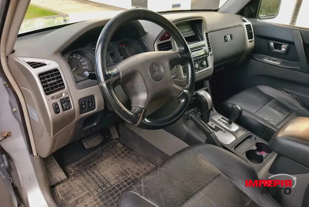Mitsubishi Pajero Sport - фото 8