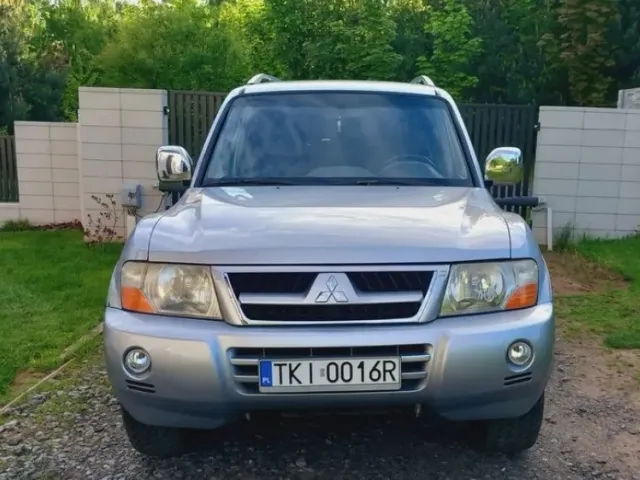 Mitsubishi Pajero Sport - фото 2