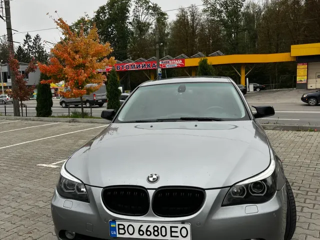 BMW 5 серії - фото 2