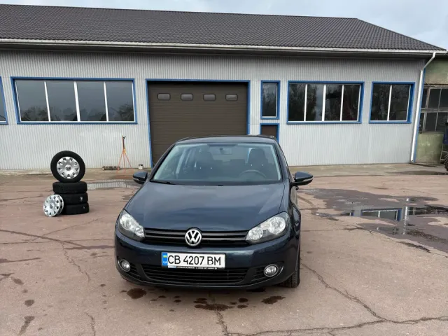 Volkswagen Golf - фото 2