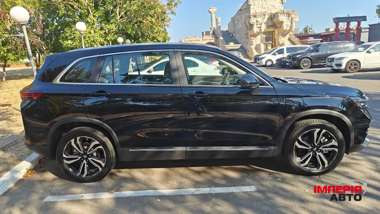 Skywell ET5 - фото 9