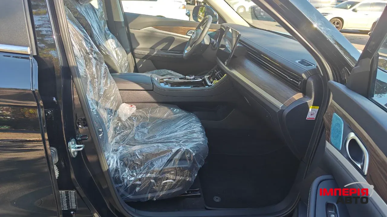 Skywell ET5 - фото 3