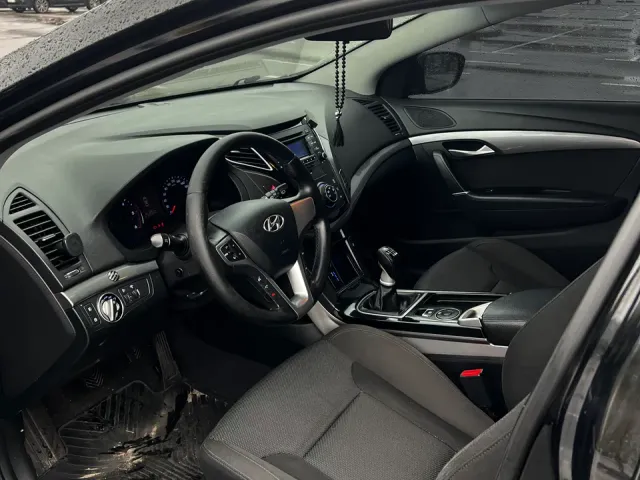 Hyundai i40 - фото 3