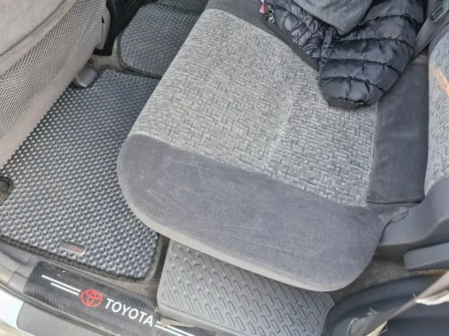 Toyota Land Cruiser Prado - фото 4