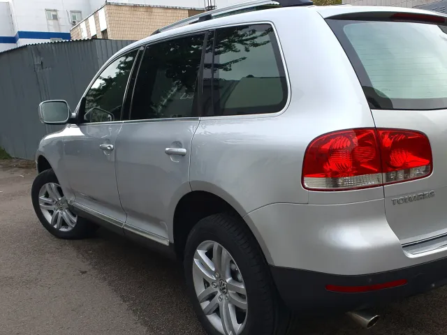 Volkswagen Touareg - фото 3