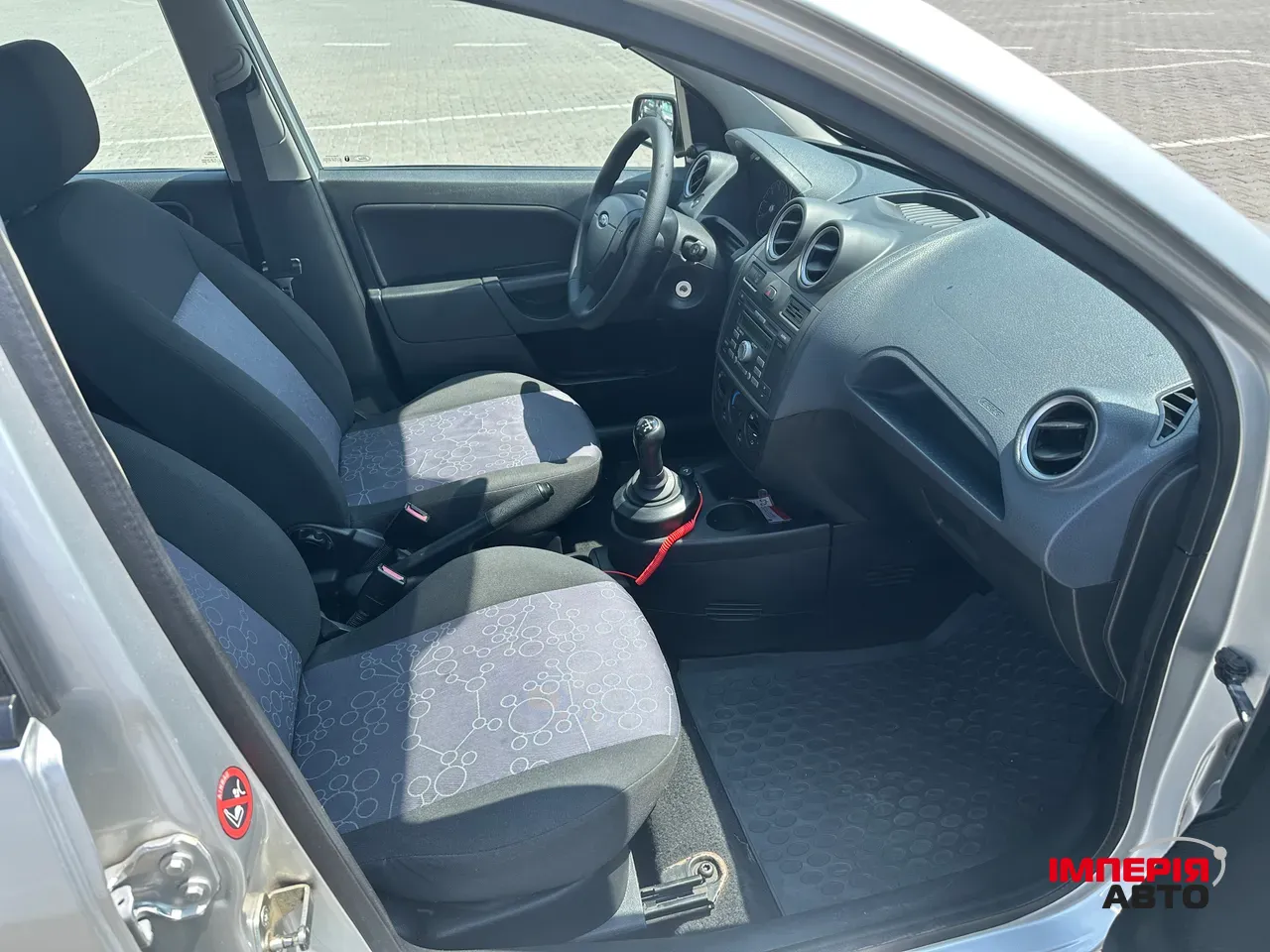 Ford Fiesta - фото 8