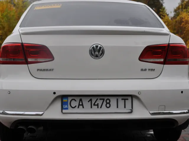 Volkswagen Passat - фото 5