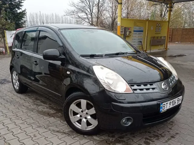 Nissan Note - фото 4