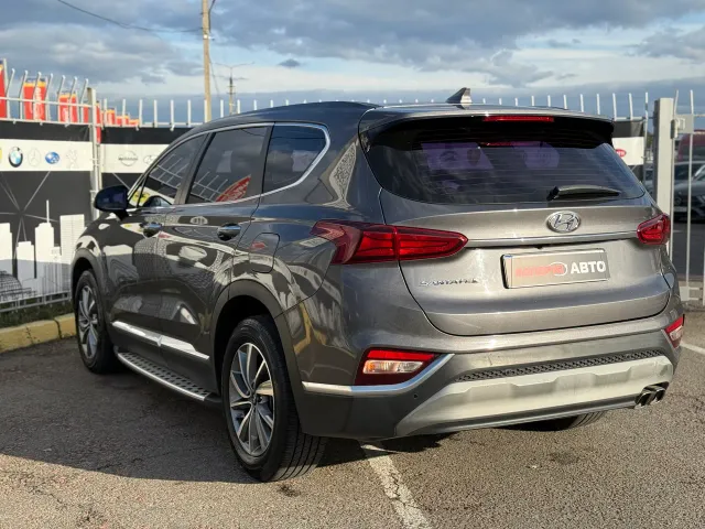 Hyundai Santa Fe - фото 5