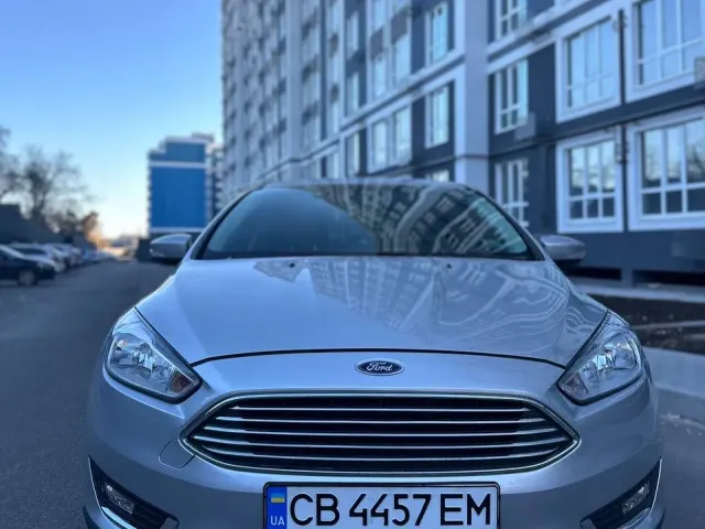 Ford Focus - фото 3