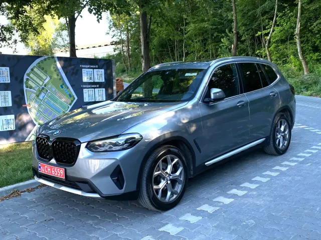 BMW X3 - фото 1