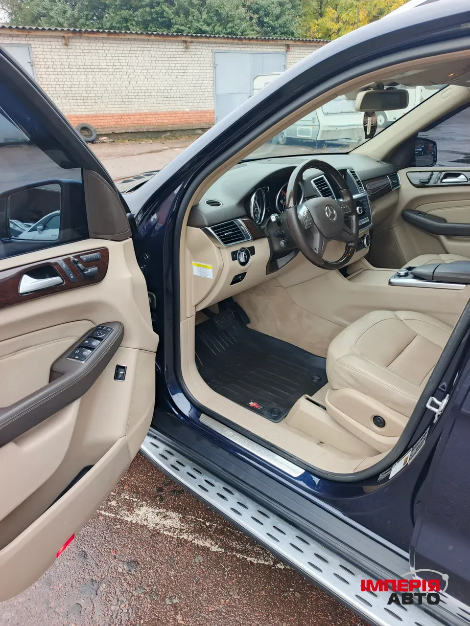 Mercedes-Benz M-Класс - фото 10