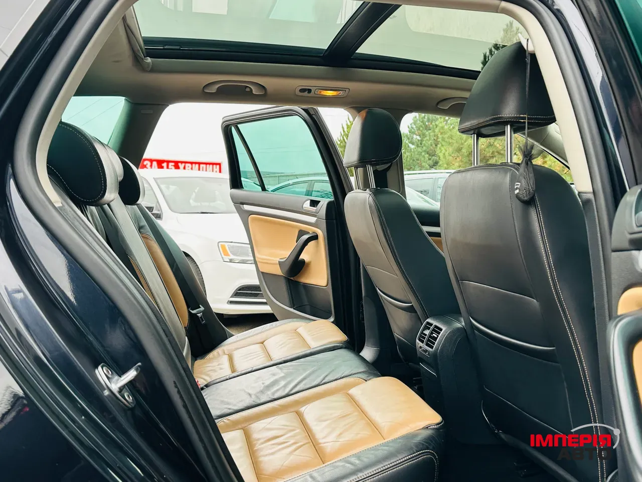 Volkswagen Golf - фото 16