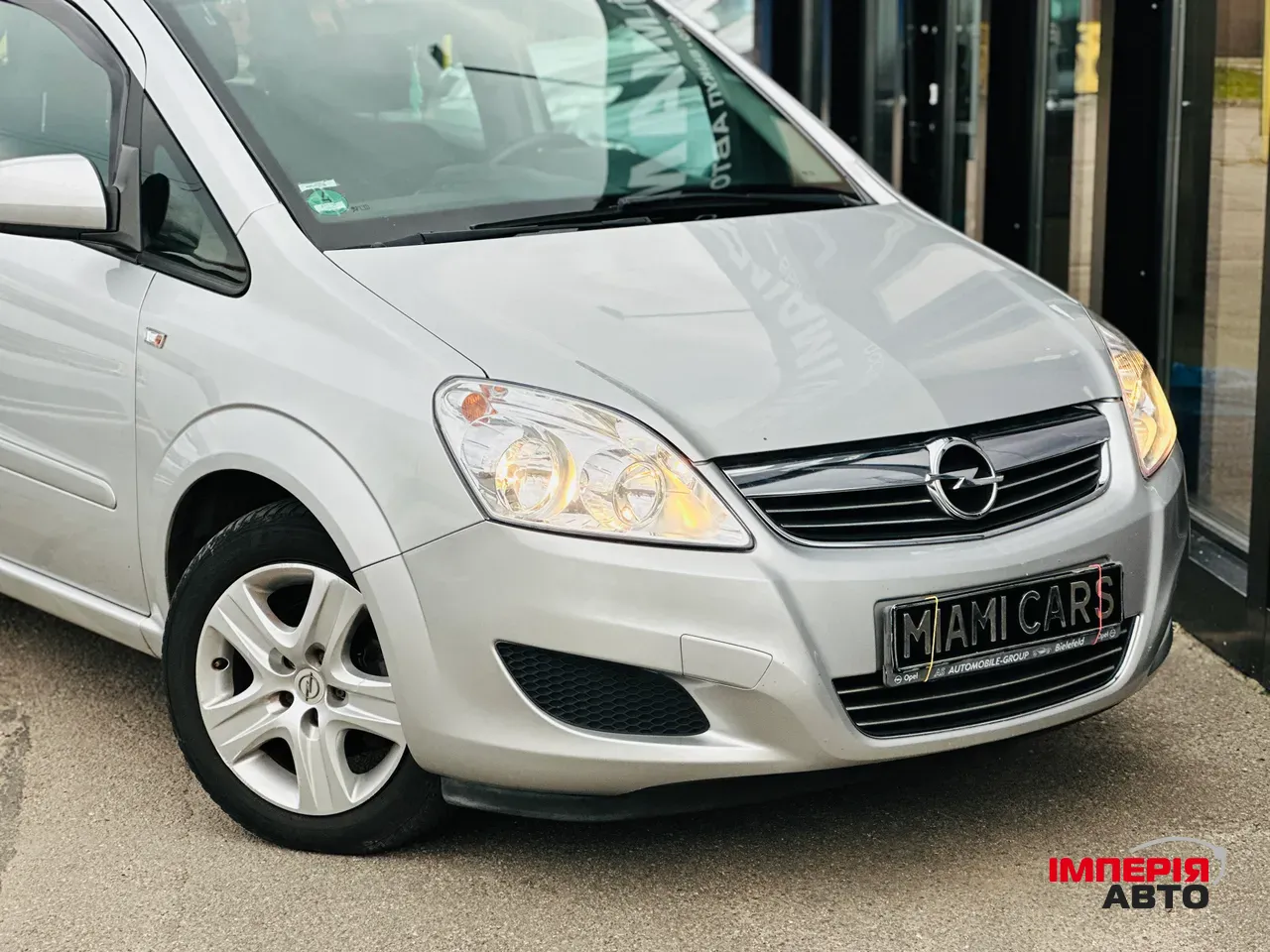 Opel Zafira - фото 2