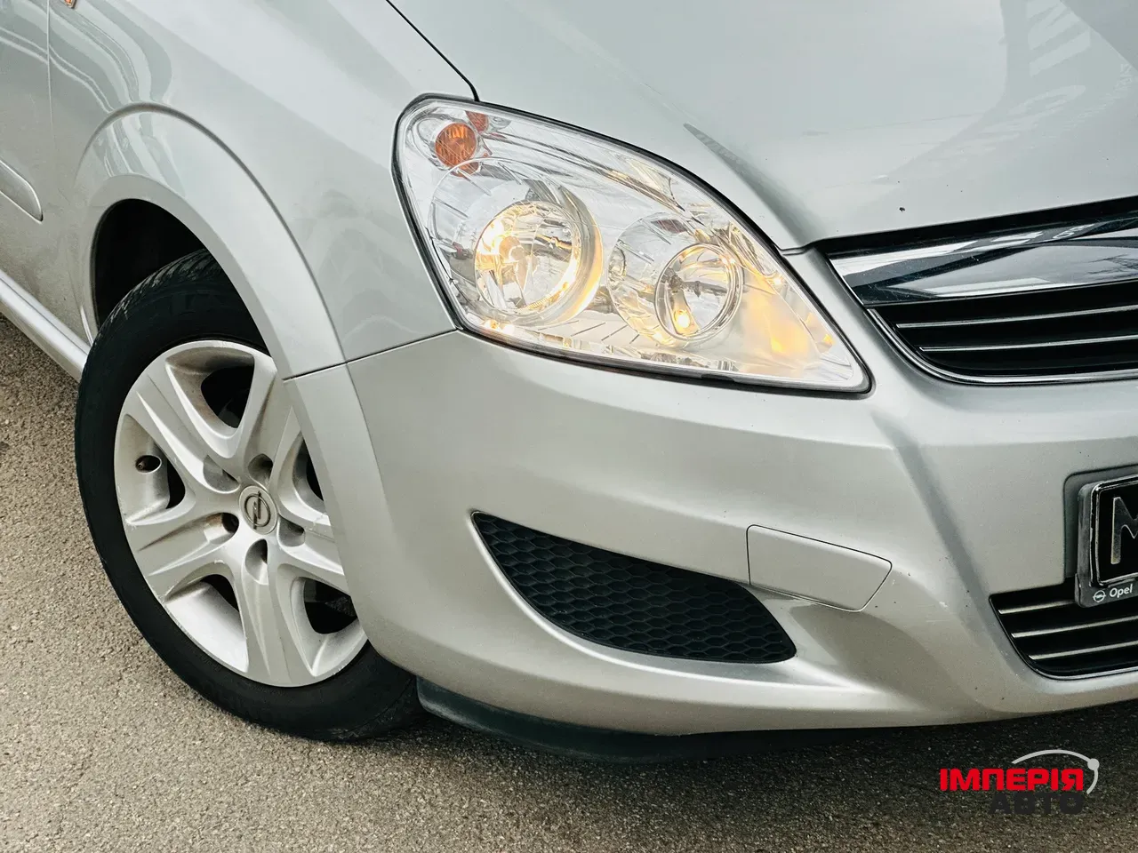 Opel Zafira - фото 3