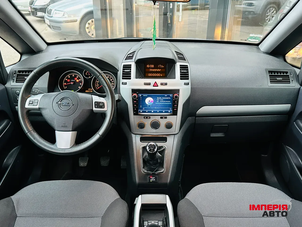 Opel Zafira - фото 18