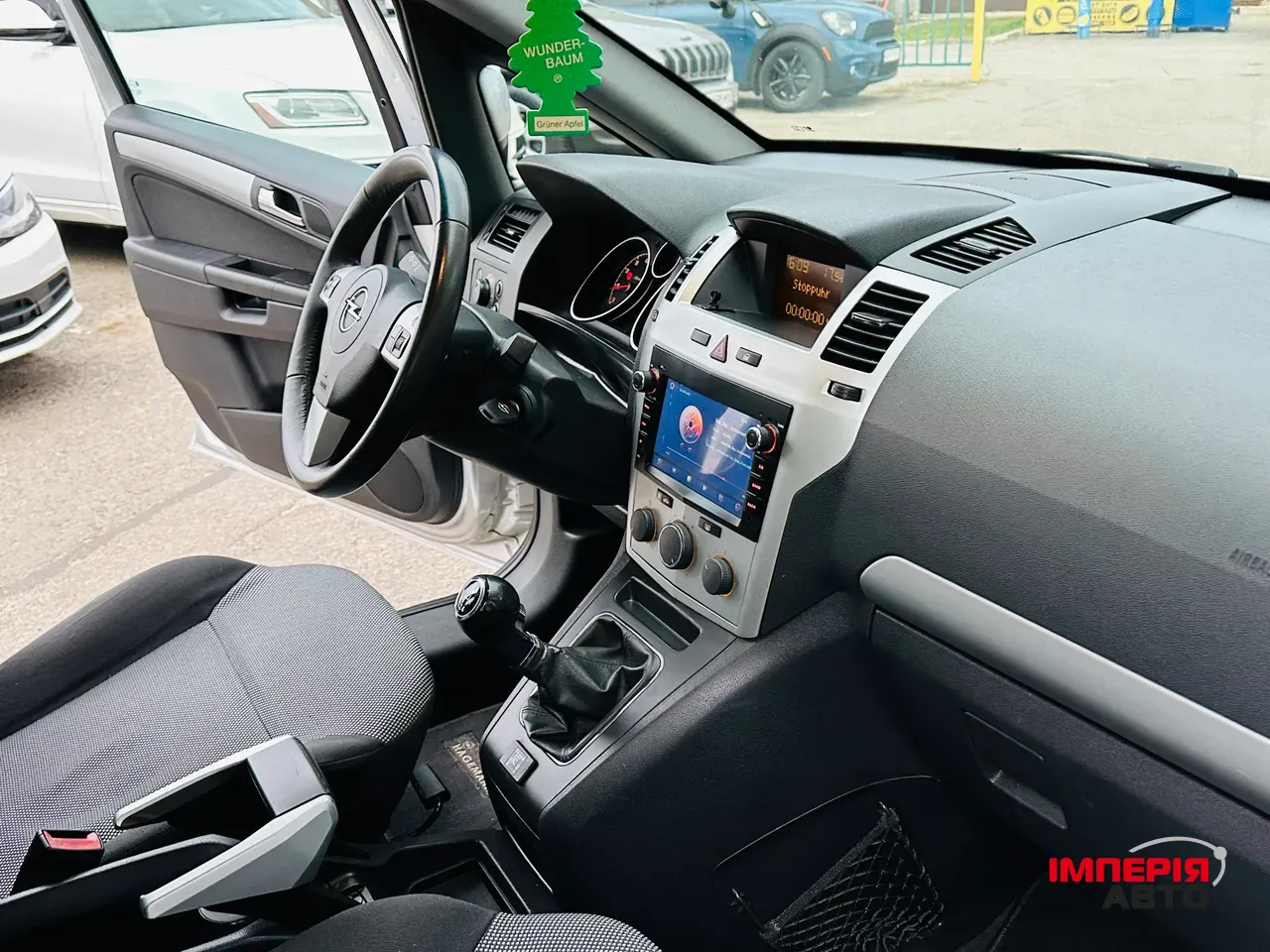 Opel Zafira - фото 34