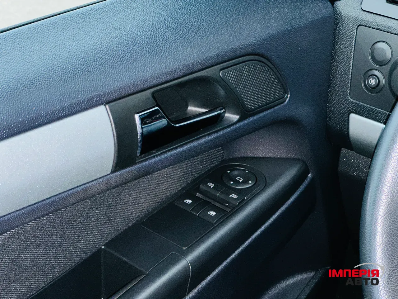 Opel Zafira - фото 30